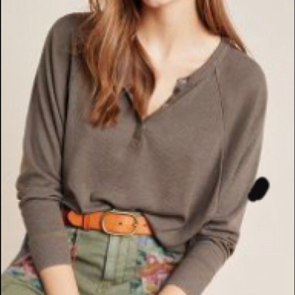 Anthropologie green Harrieta Henley wing sleeves L